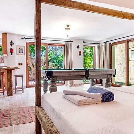 Sleeps 12 Air Con Wifi 卡尔坎